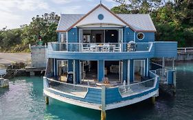 Bay Of Islands 2 Bedrooms On The Water-The Landing